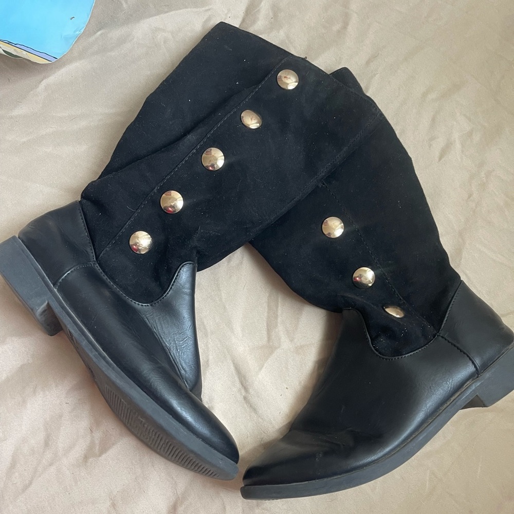 Girls size 5 boots